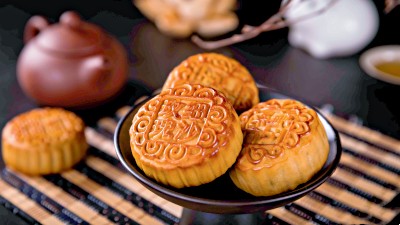 ပျော်ရွှင်စရာ ဆောင်းဦးရာသီ လပြည့်နေ့ ဖြစ်ပါစေလို့ အလှည့်ကျ ကြိုဆိုလိုက်ပါတယ်။