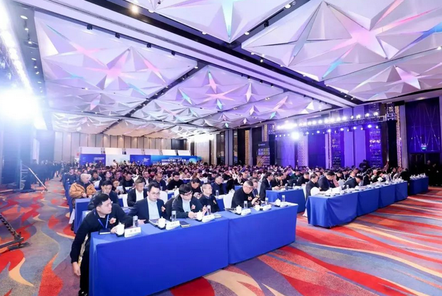 ကျွန်ုပ်တို့၏လုပ်ငန်းသည် စားသုံးသူတစ်ဦးချင်းစီ၏လိုအပ်ချက်များကိုဖြည့်ဆည်းရန် အဘယ်ဆန်းသစ်တီထွင်မှုဖြေရှင်းနည်းများ လိုအပ်သနည်း။